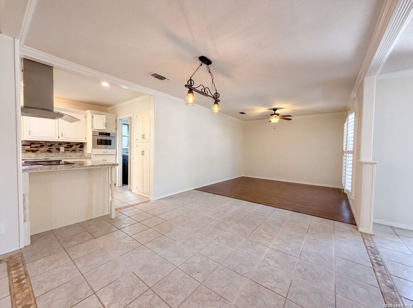 326 DE SOTO DR, , 78148 — photo 1