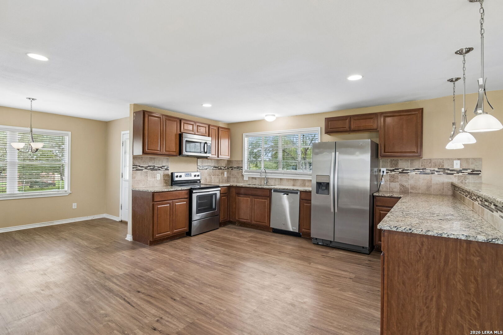 7627 TRIPLE OAKS DR, ,  78263 — photo 1