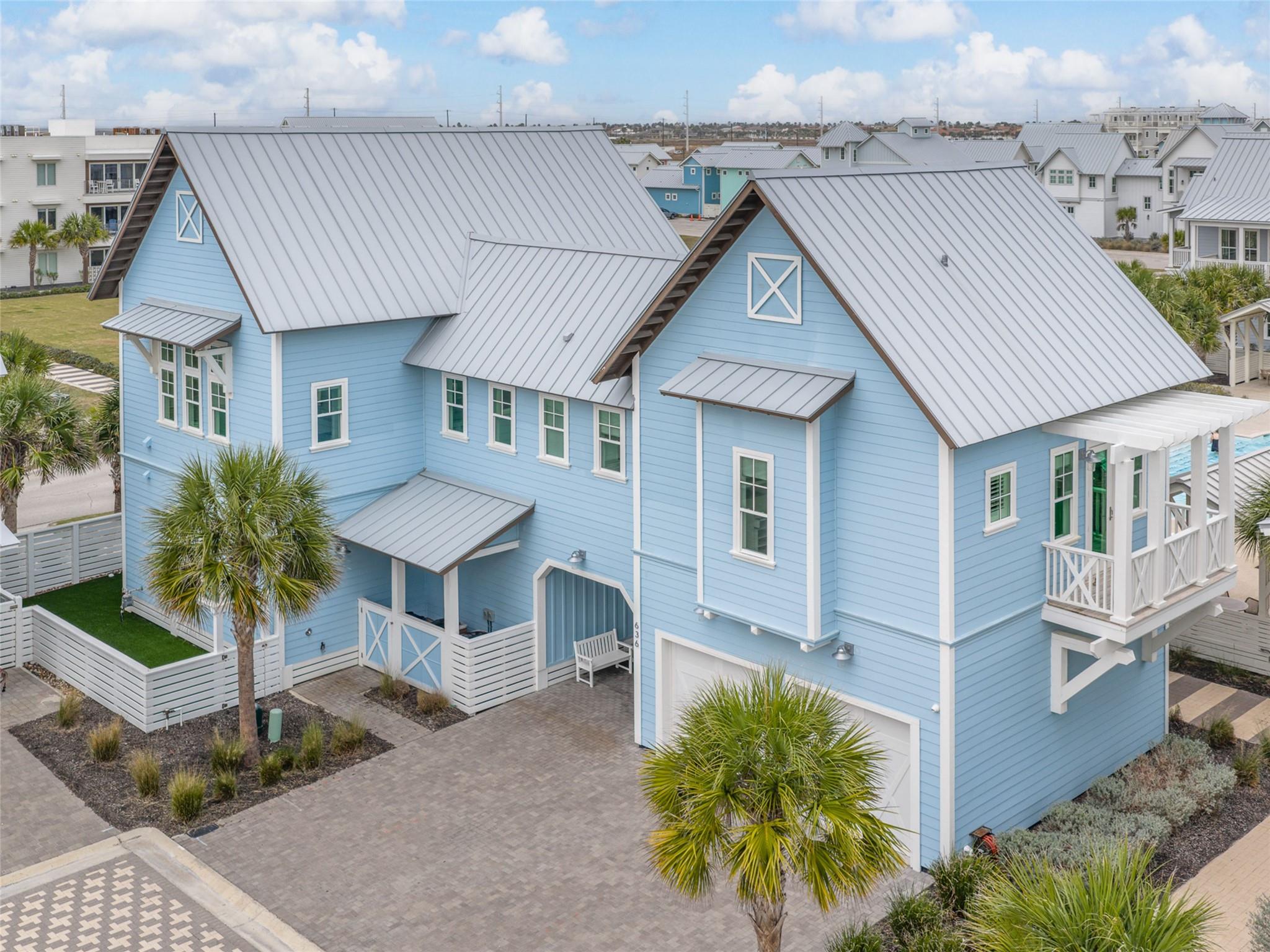 636 Kings Crown, Port Aransas, TX 78373 — photo 1