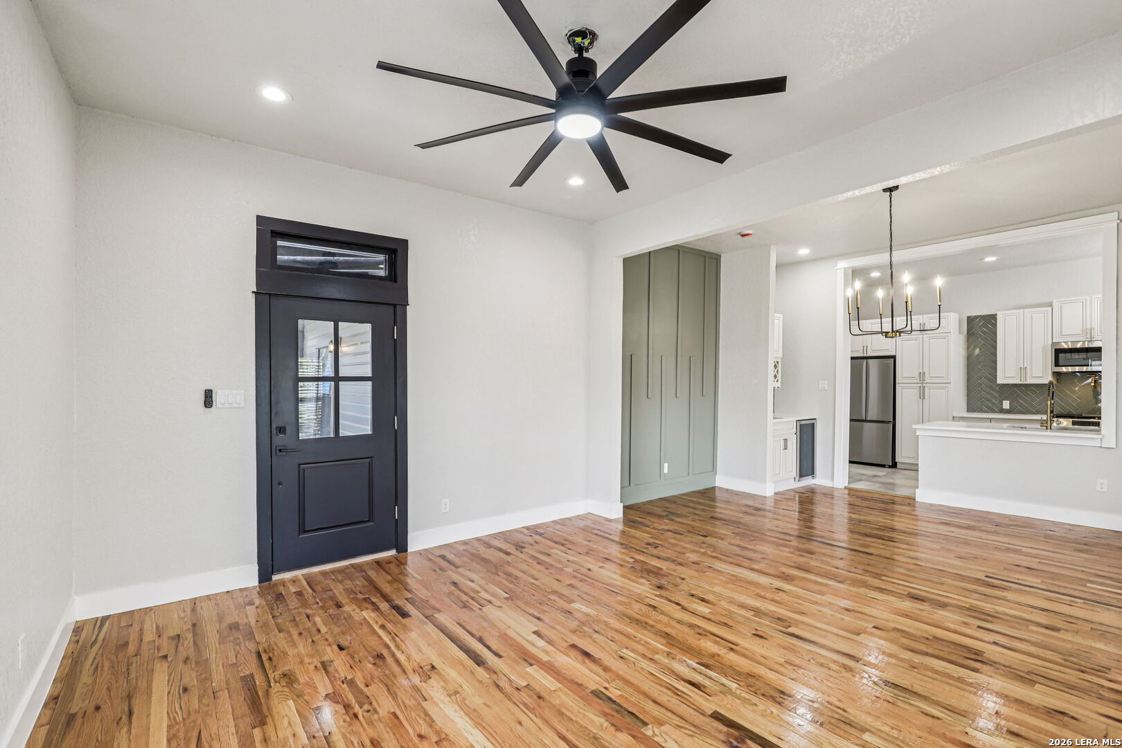 826 Dawson, ,  78202 — photo 1