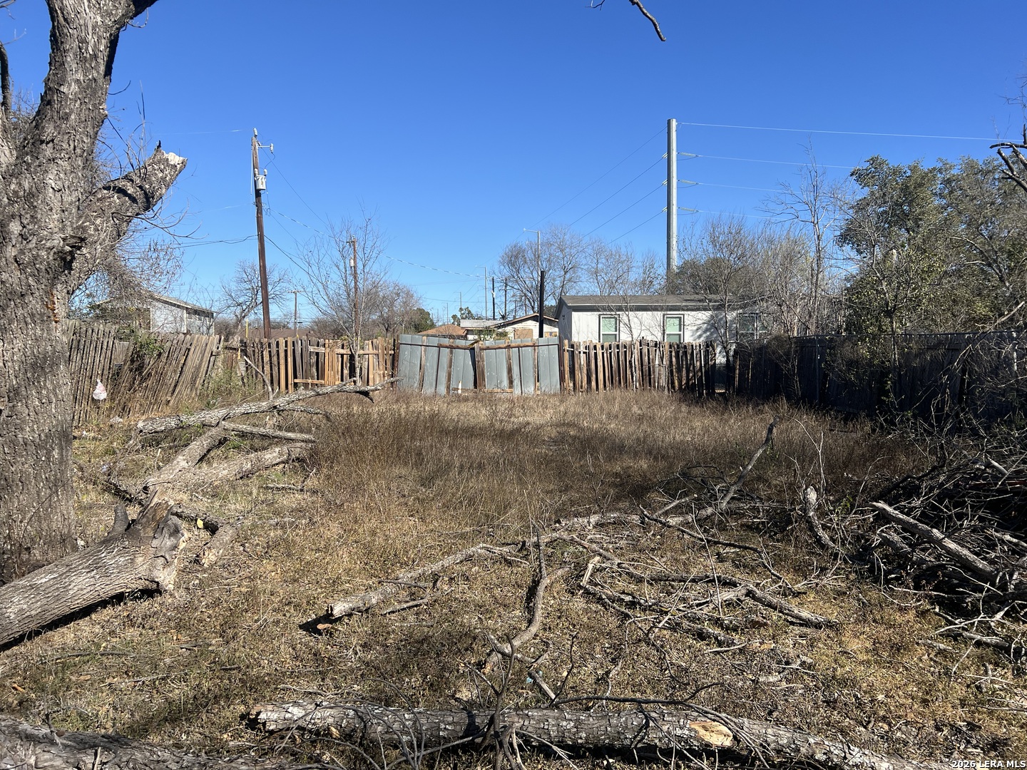 3939 culebra, ,  78228 — photo 1