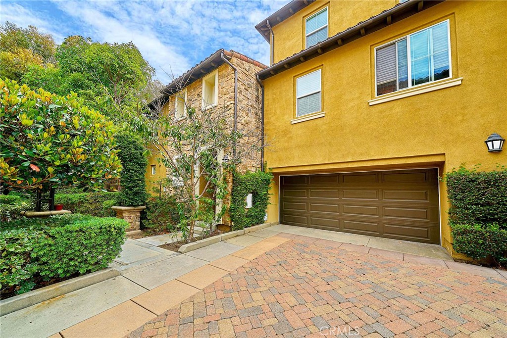 31 Gingerwood, Irvine, CA 92603 — photo 1