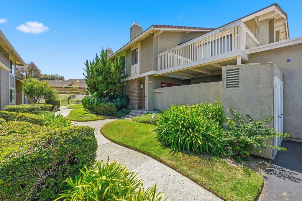 17539 Fairlie Rd, San Diego, CA 92128 — photo 1