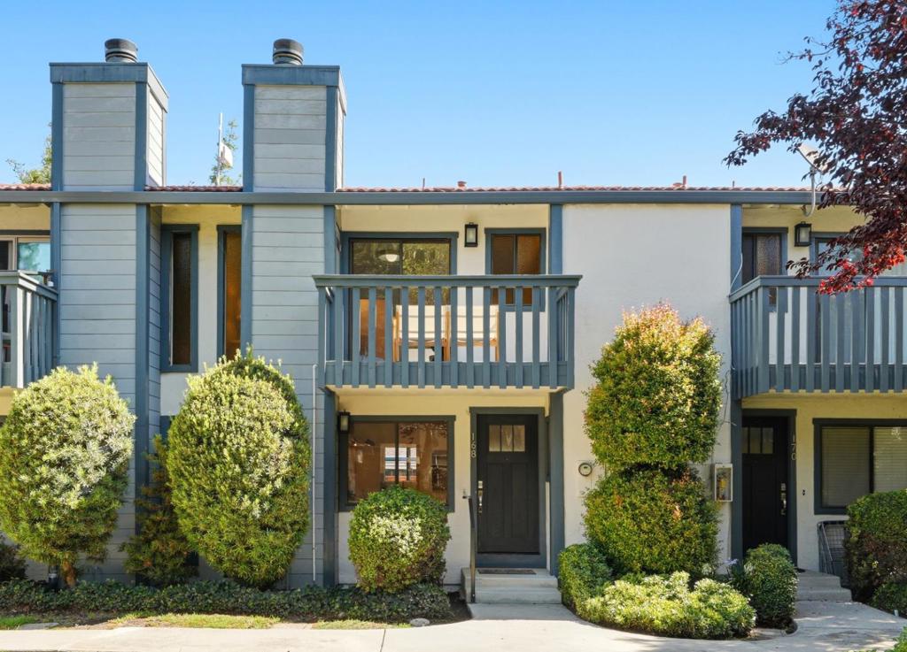 168 Granada Drive, Mountain View, CA 94043 — photo 1