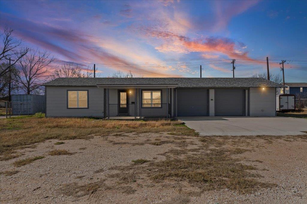 301 Highway 183