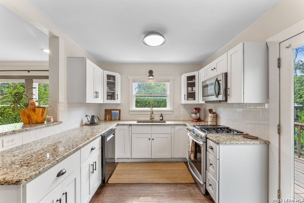 101 Charles Rd, ,  78209 — photo 1