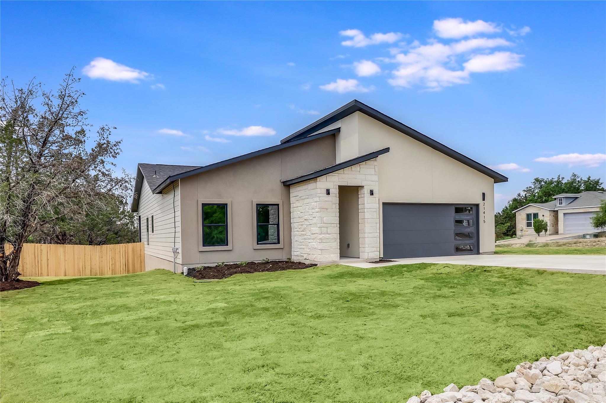 21415 Highland Lake, Lago Vista, TX 78645 — photo 1