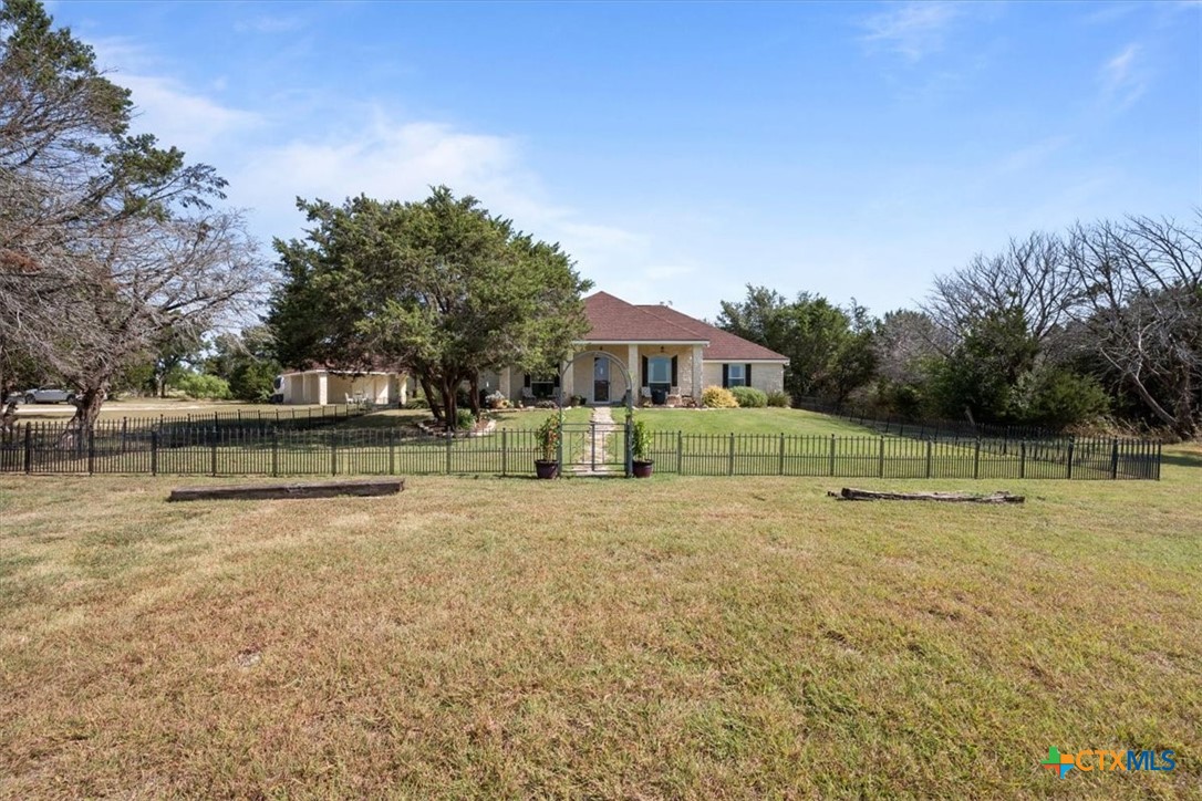 392 Bear Branch, Purmela, TX 76566 — photo 1