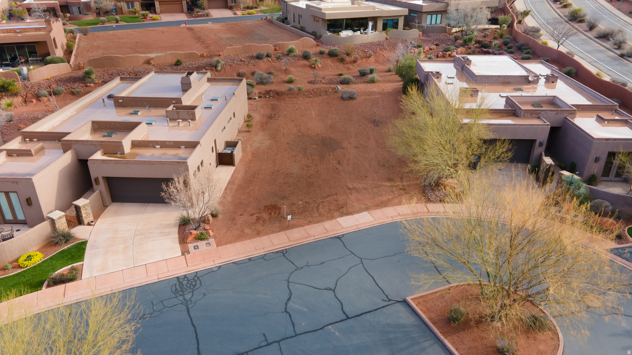 2085 N TUWEAP DR #16, St. George, UT 84770 — photo 1