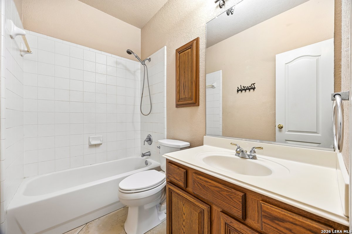 504 FAULKNER DR, , 78154 — photo 1