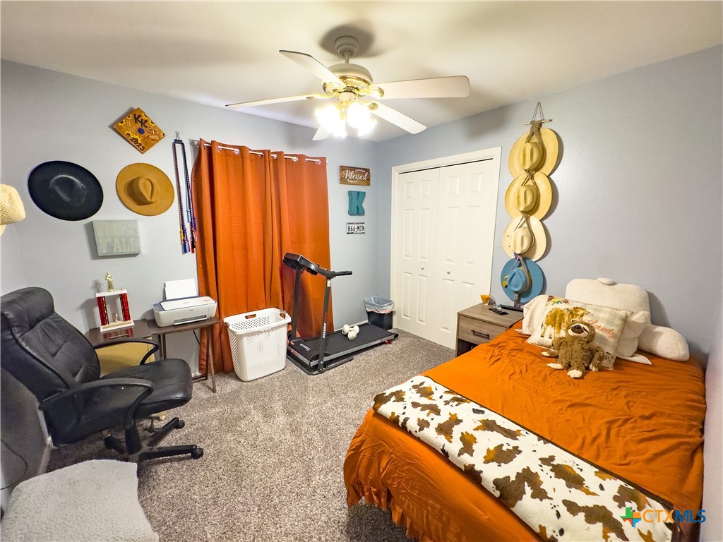 110 Idylwood, Victoria, TX 77901 — photo 1