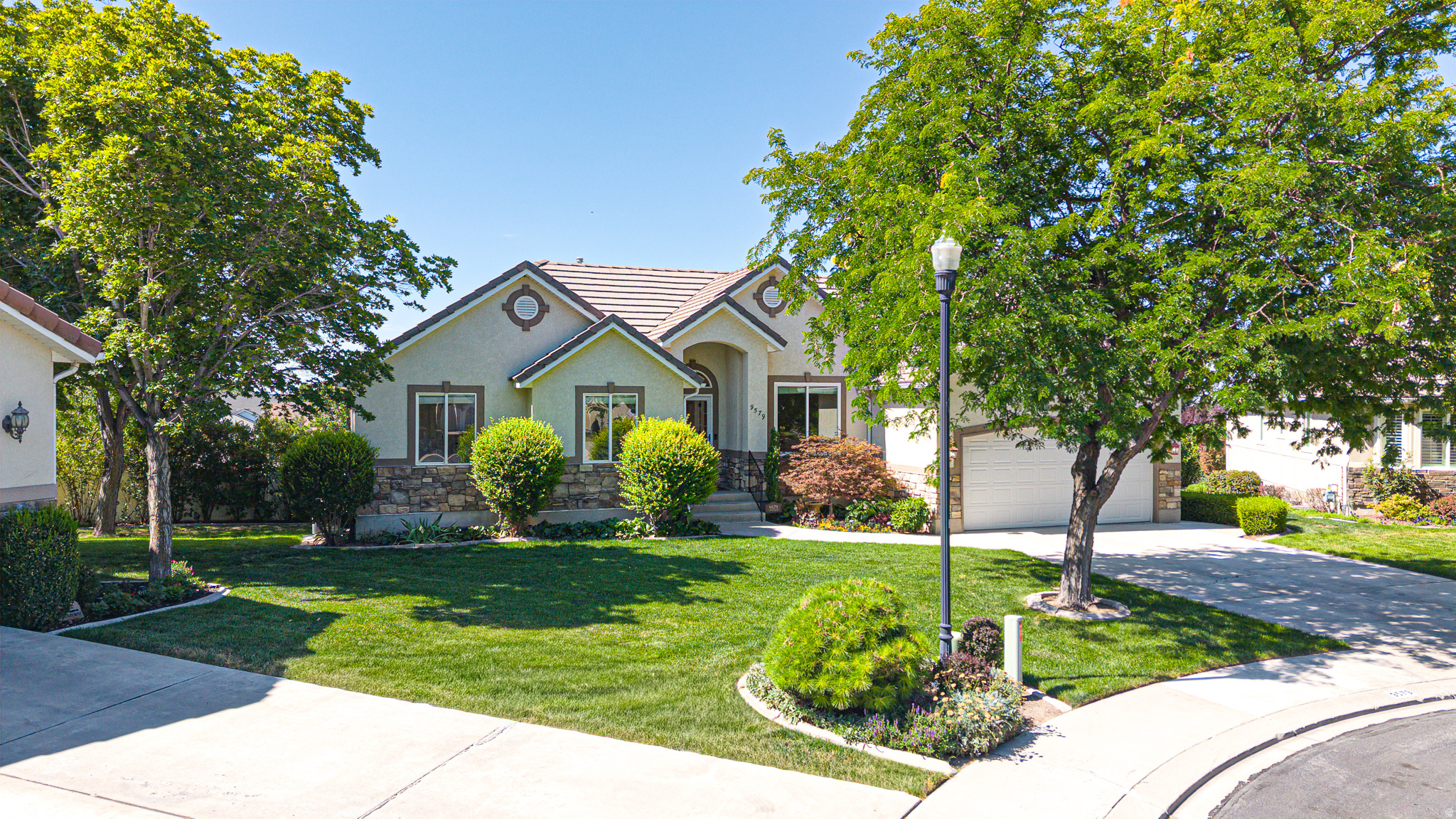9579 N APPLE CT, Cedar Hills, UT 84062 — photo 1