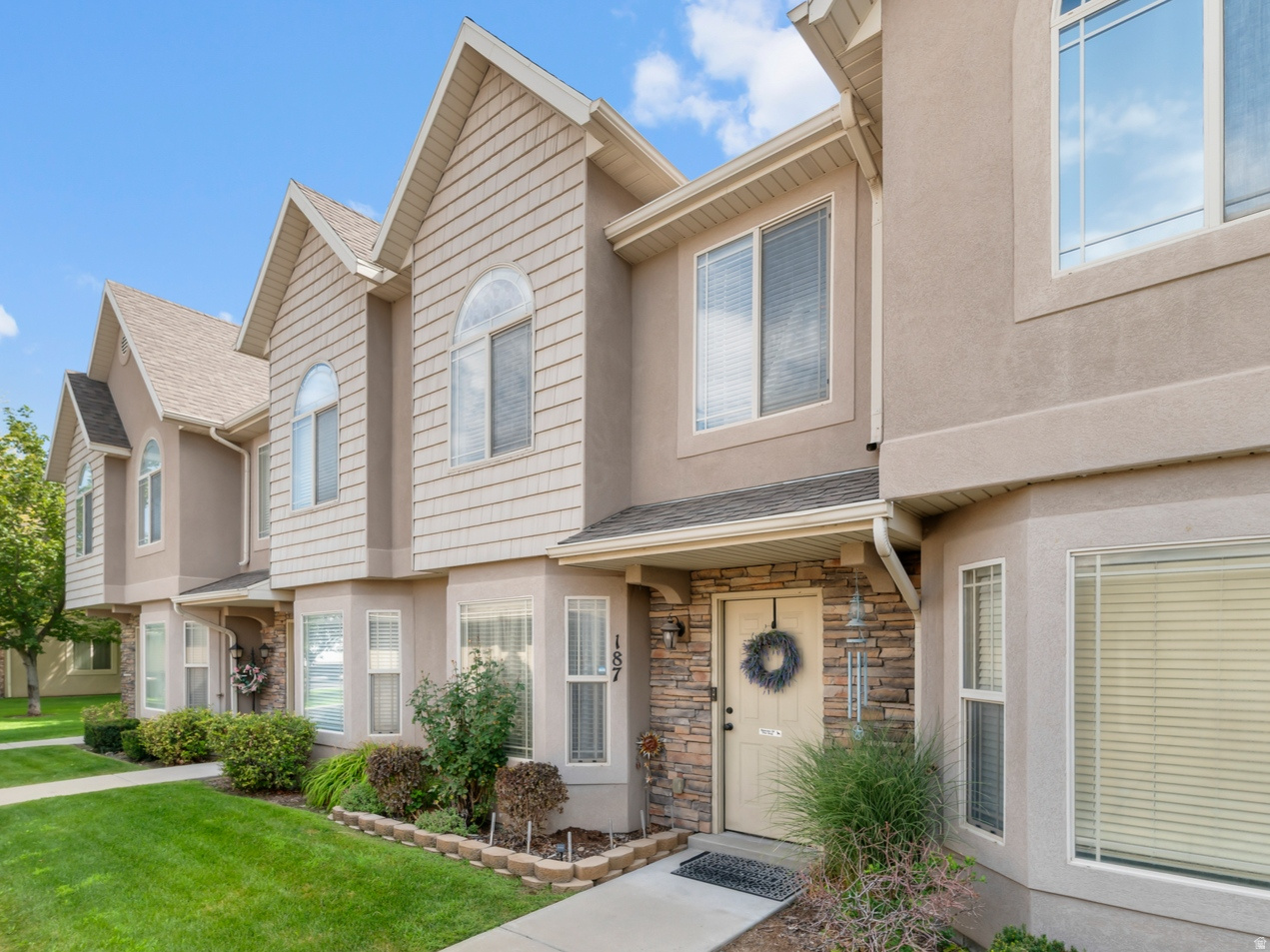 187 S TAMARAK, Lehi, UT 84043 — photo 1