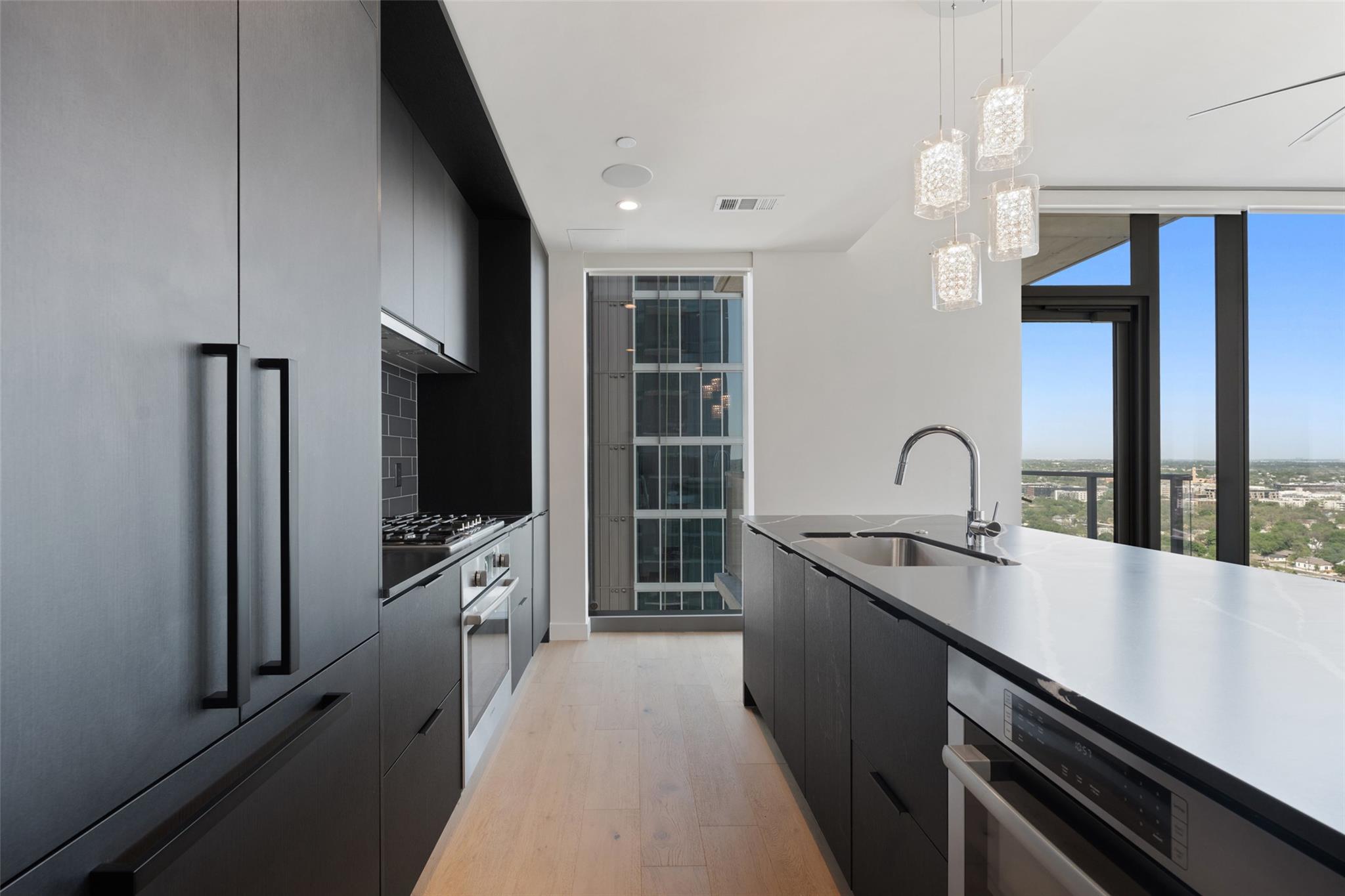44 East, Austin, TX 78701 — photo 1