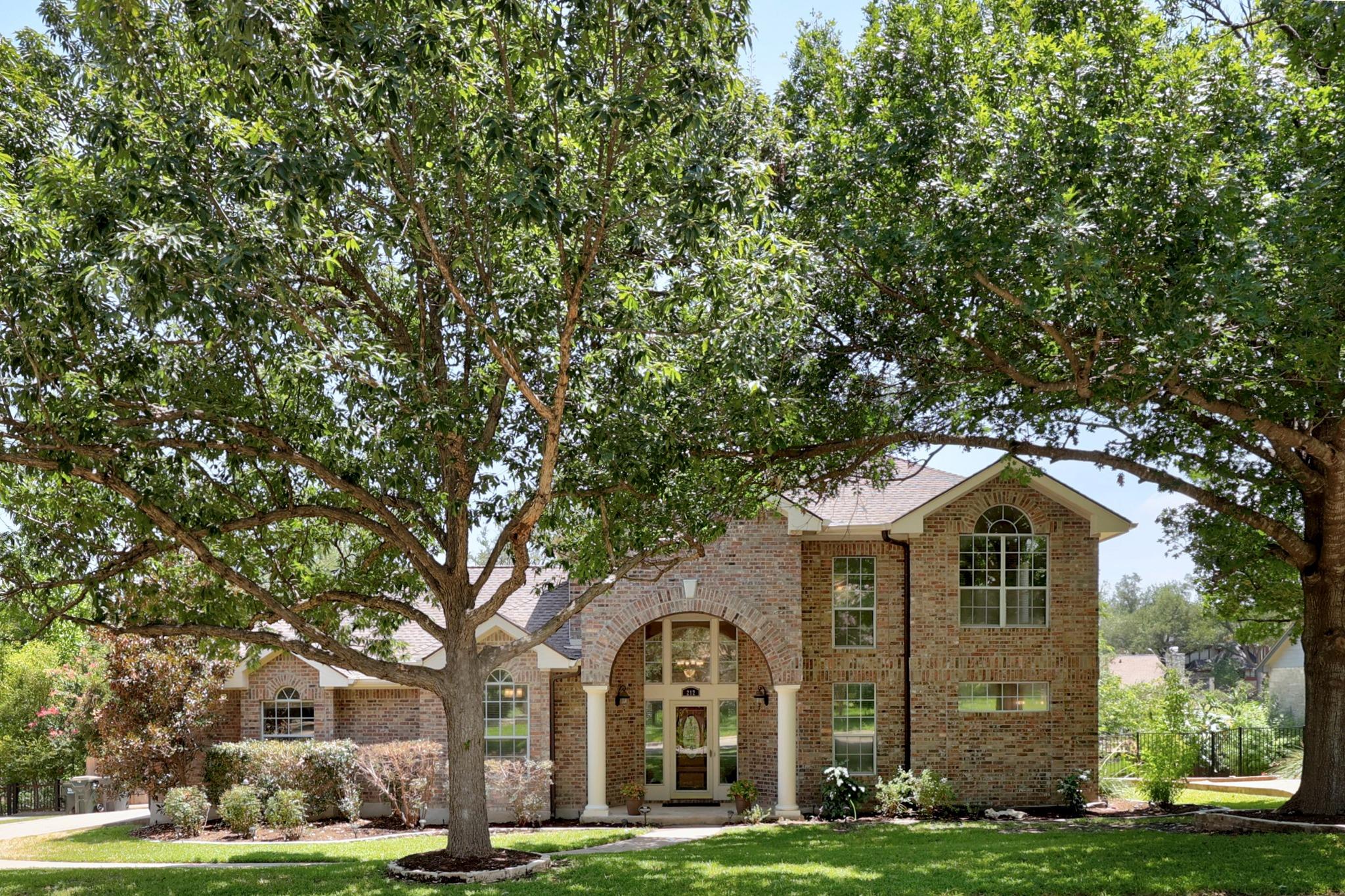 212 S Ridge Cir, Georgetown, TX 78628 — photo 1