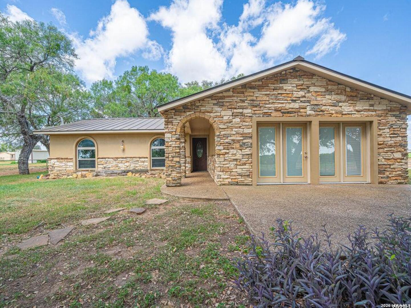 1935 Fm 1518, ,  78152 — photo 1