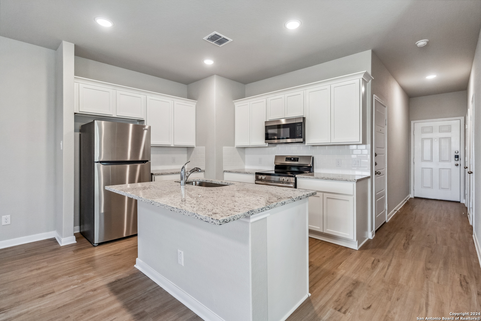 3949 ABBOTT PASS, , 78152 — photo 1