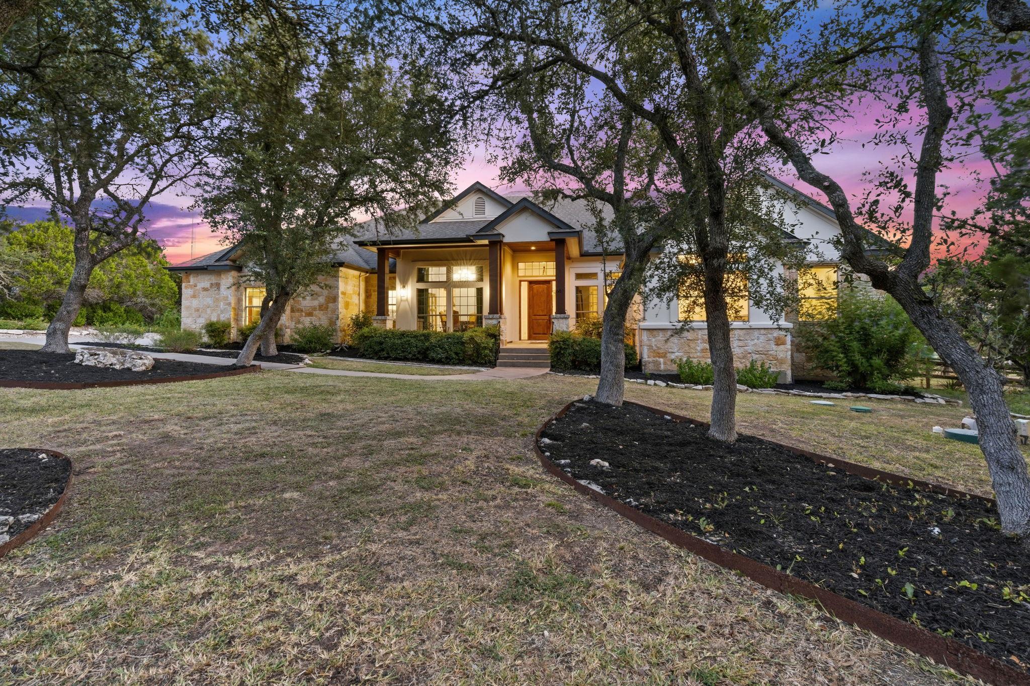 607 Saddlehorn, Dripping Springs, TX 78620 — photo 1