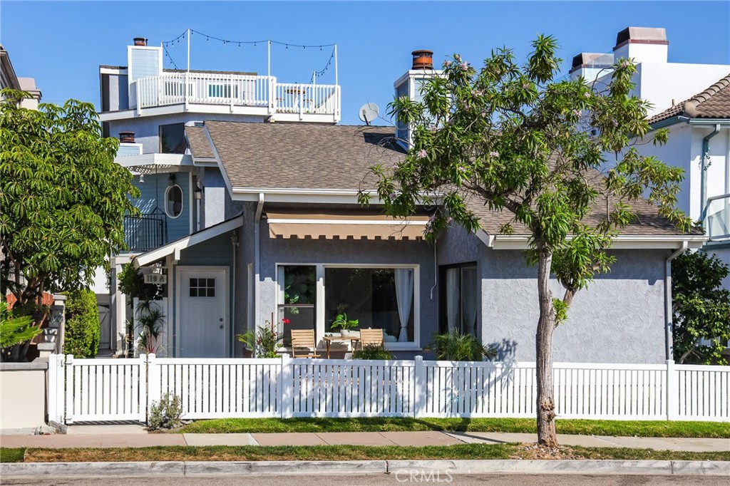119 2nd Street, Seal Beach, CA 90740 — photo 1