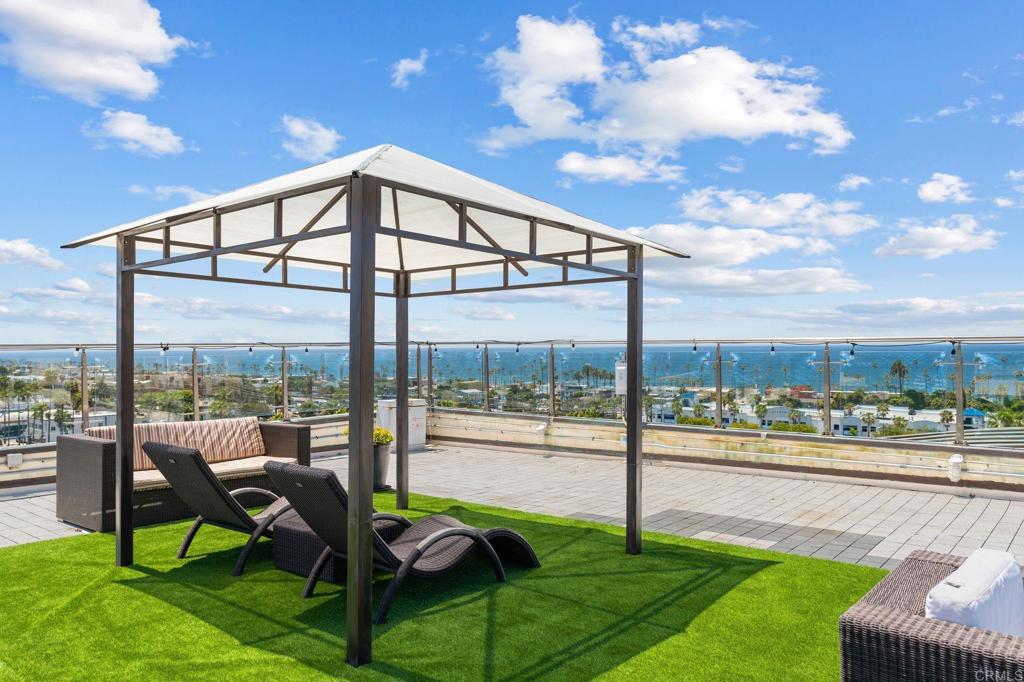 550 Seagaze Drive 9, Oceanside, CA 92054 — photo 1