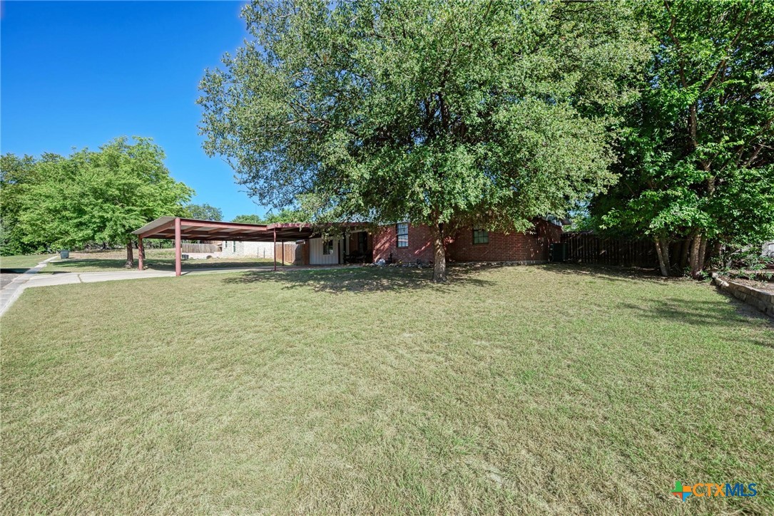 1407 Avenue C, Lampasas, TX 76550 — photo 1