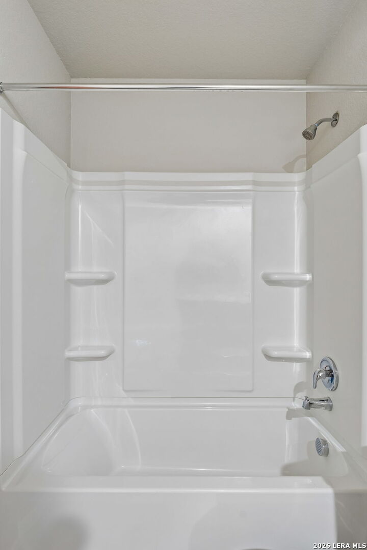 605 Oleander Crk, , 78155 — photo 1