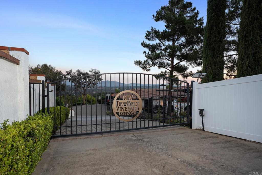 2763 W VICTORIA DR, Alpine, CA 91901 — photo 1