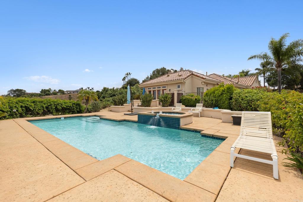 2281 Corner Creek Lane, Fallbrook, CA 92028 — photo 1