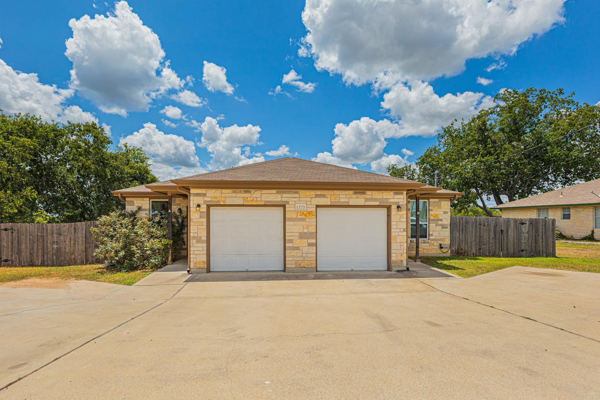 1375 Main, Liberty Hill, TX 78642 — photo 1