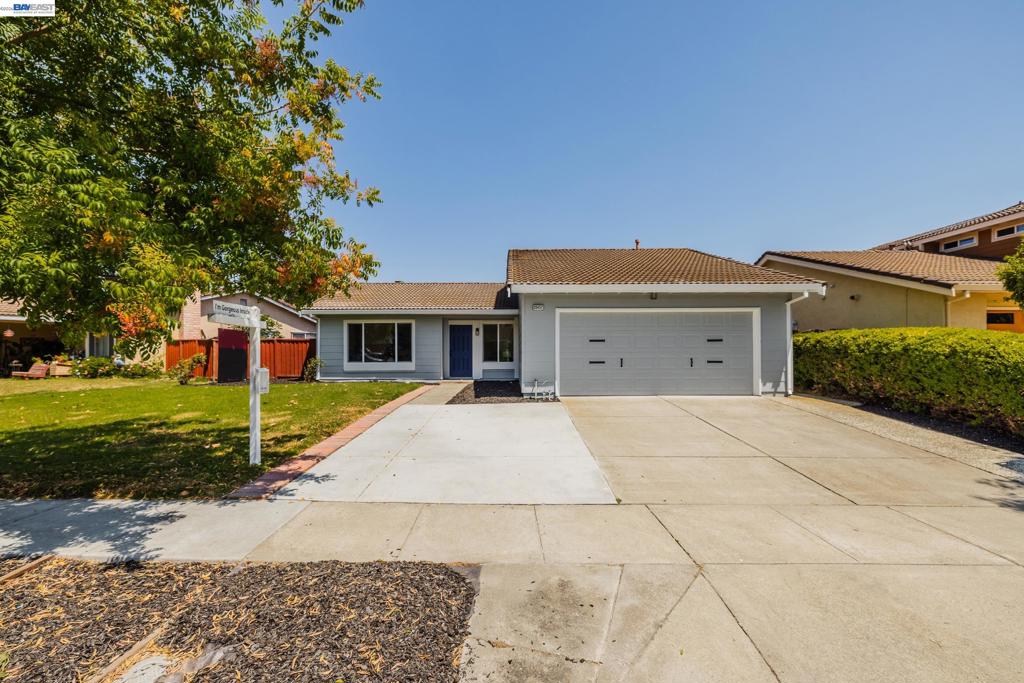 33457 Caliban Dr, Fremont, CA 94555 — photo 1
