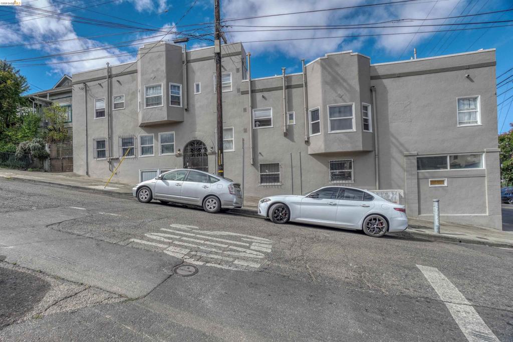2246 23Rd Ave, Oakland, CA 94606 — photo 1