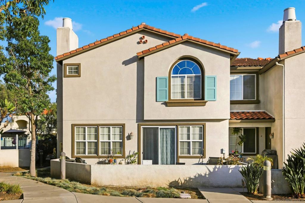 293 Reef Point Way Unit 5, Oceanside, CA 92058 — photo 1