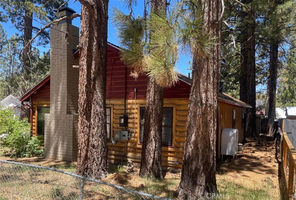 723 Fir, Big Bear Lake, CA 92315 — photo 1