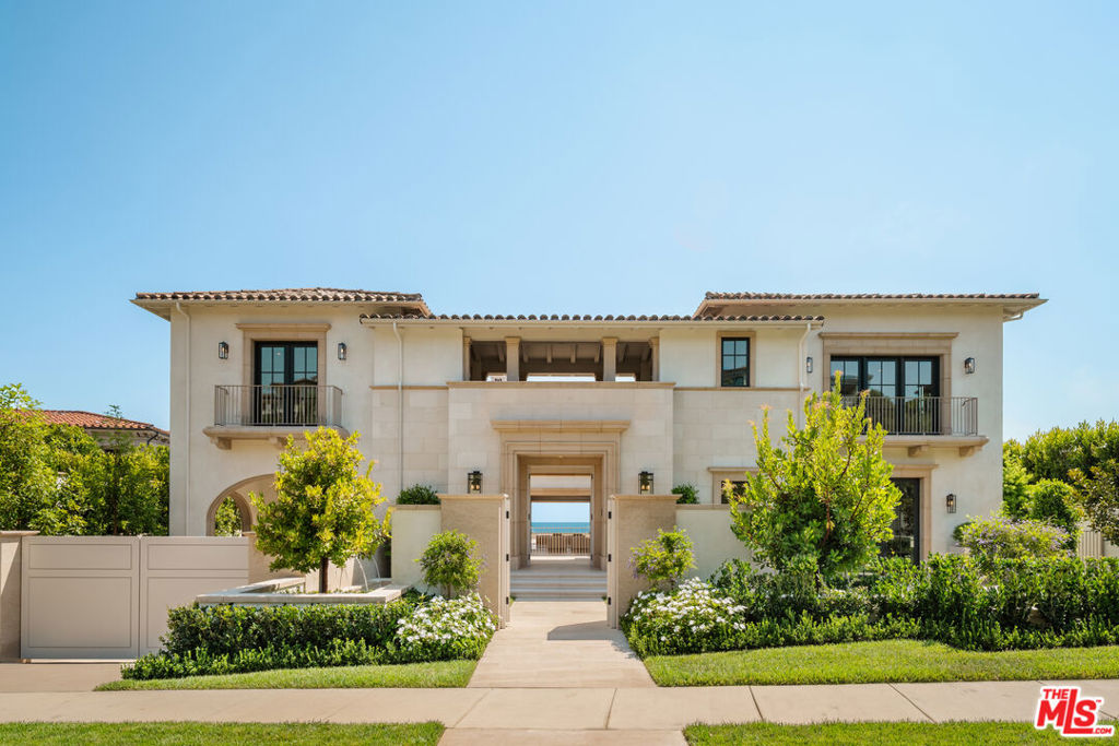 18 Swimmers Point, Newport Coast, CA 92657 — photo 1