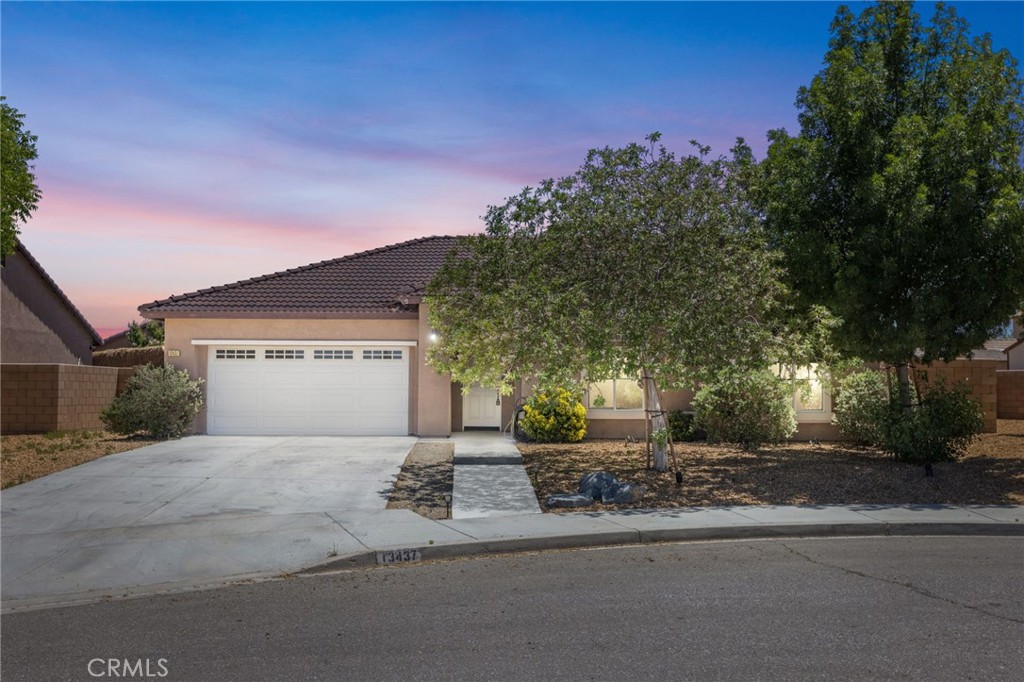 13437 Earl, Victorville, CA 92395 — photo 1