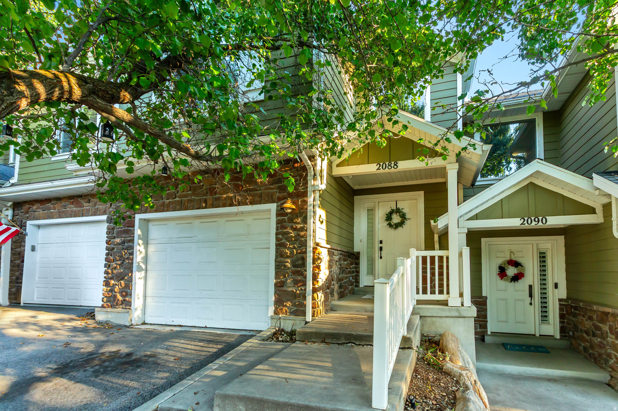 2088 S ORCHARD DR, Bountiful, UT 84010 — photo 1