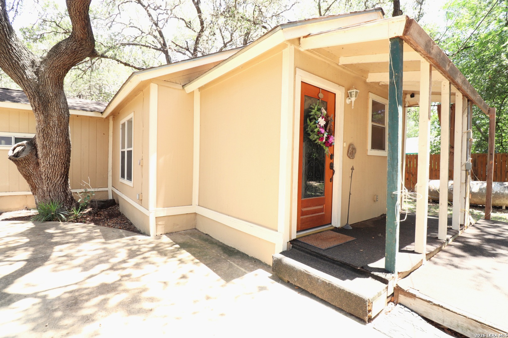 22608 Crossbow, ,  78073 — photo 1
