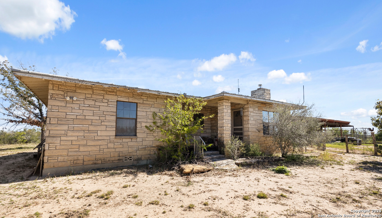 2198 CR 653, Devine, TX 78016 — photo 1