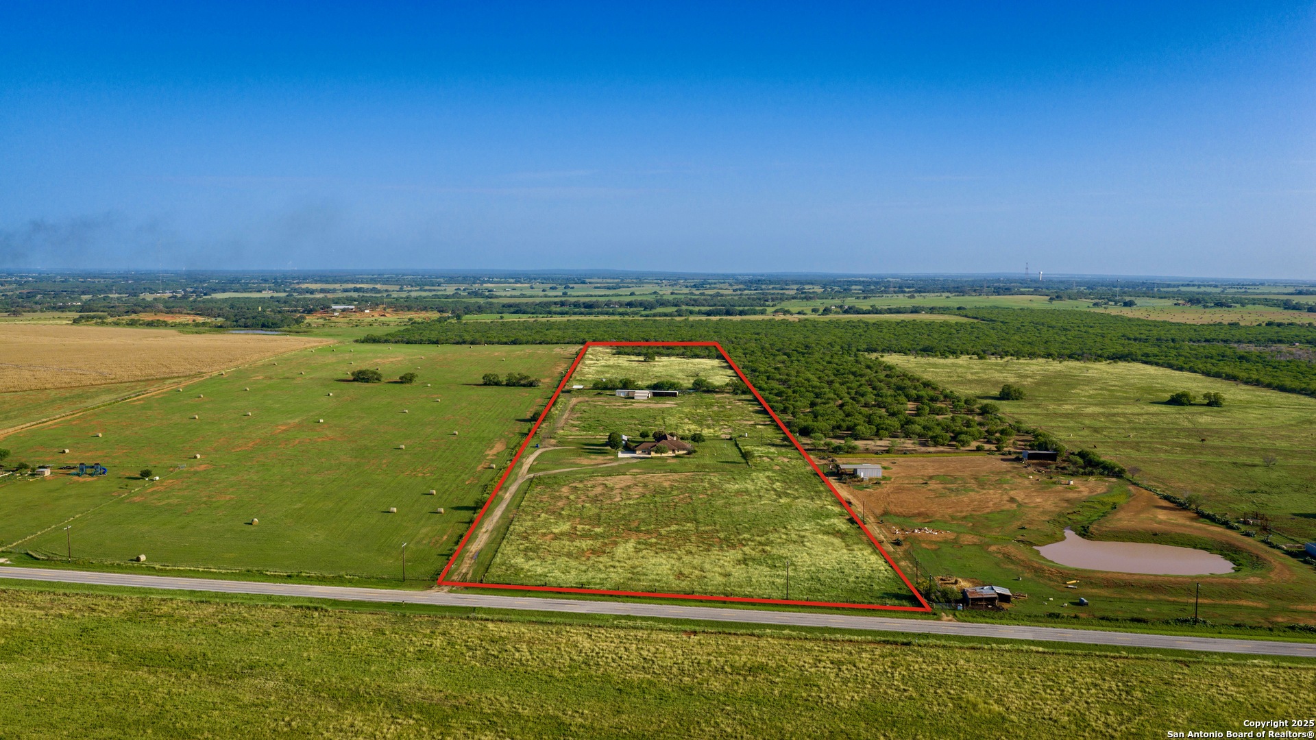2387 Fm 537, Floresville, TX 78114 — photo 1