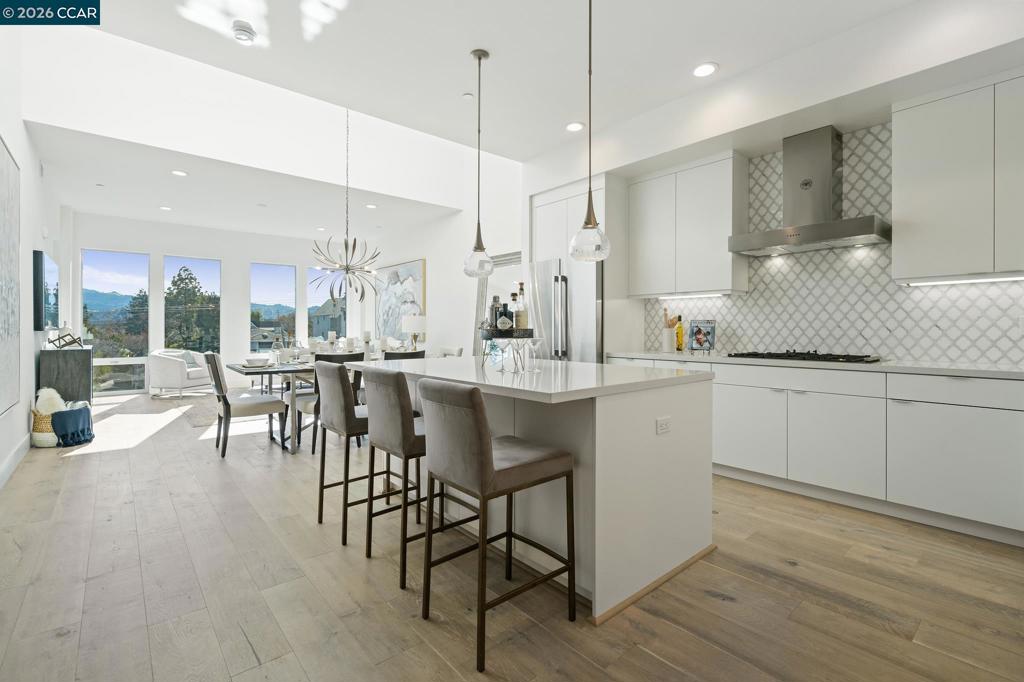 1954 Trinity Ave 302, Walnut Creek, CA 94596 — photo 1