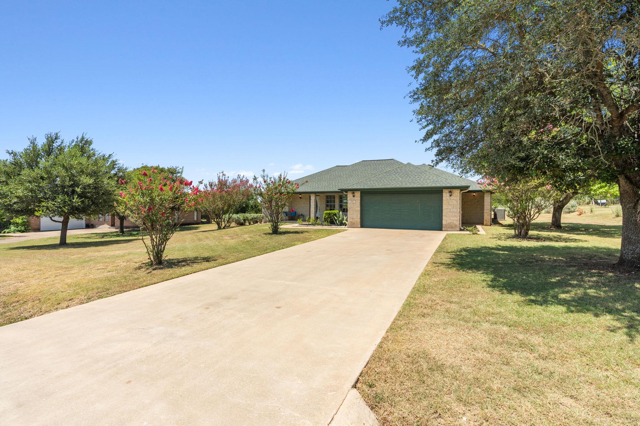207 Meadow Oaks, Dripping Springs, TX 78620 — photo 1