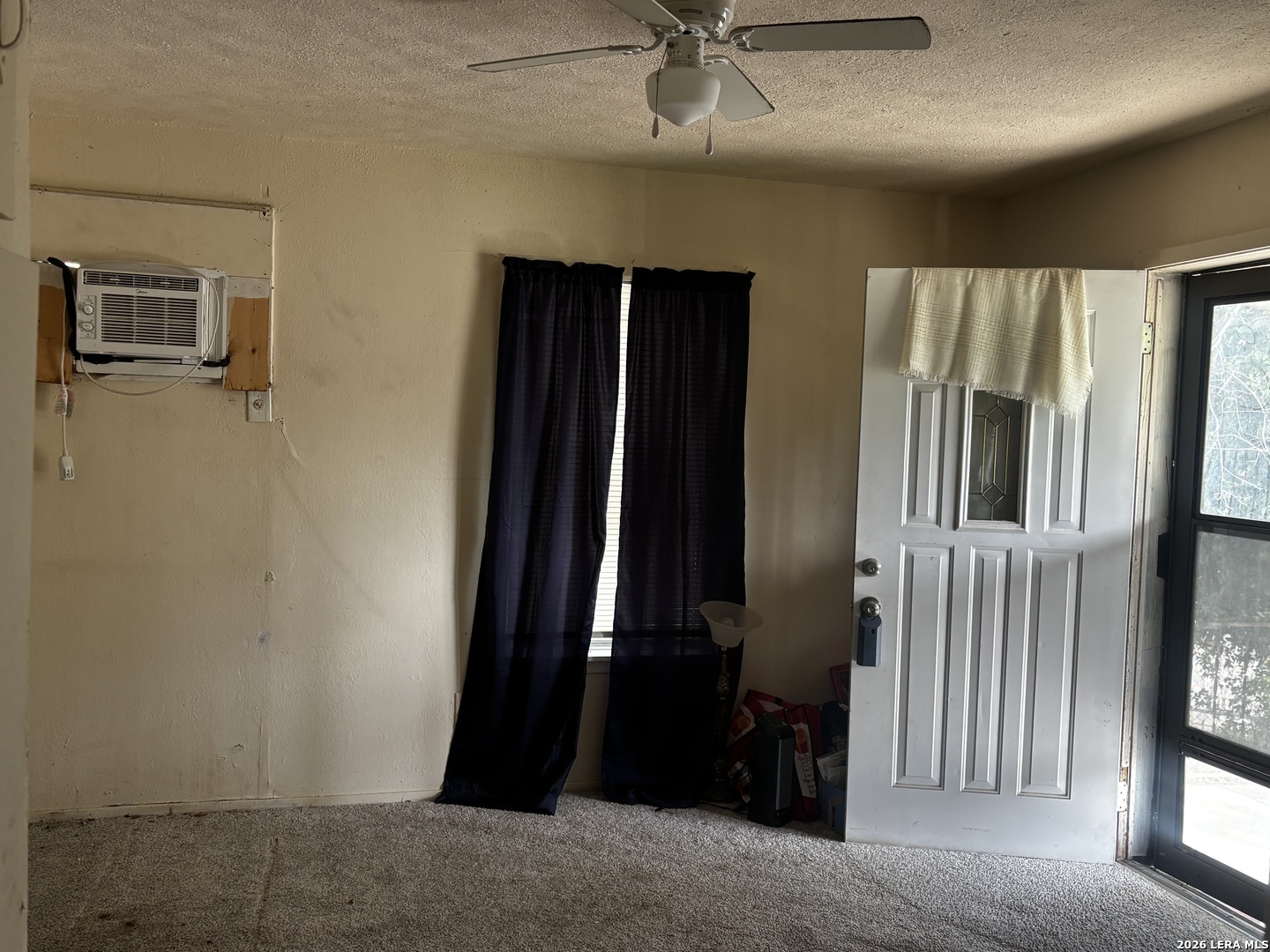 406 LIVE OAK AVE, ,  78130 — photo 1