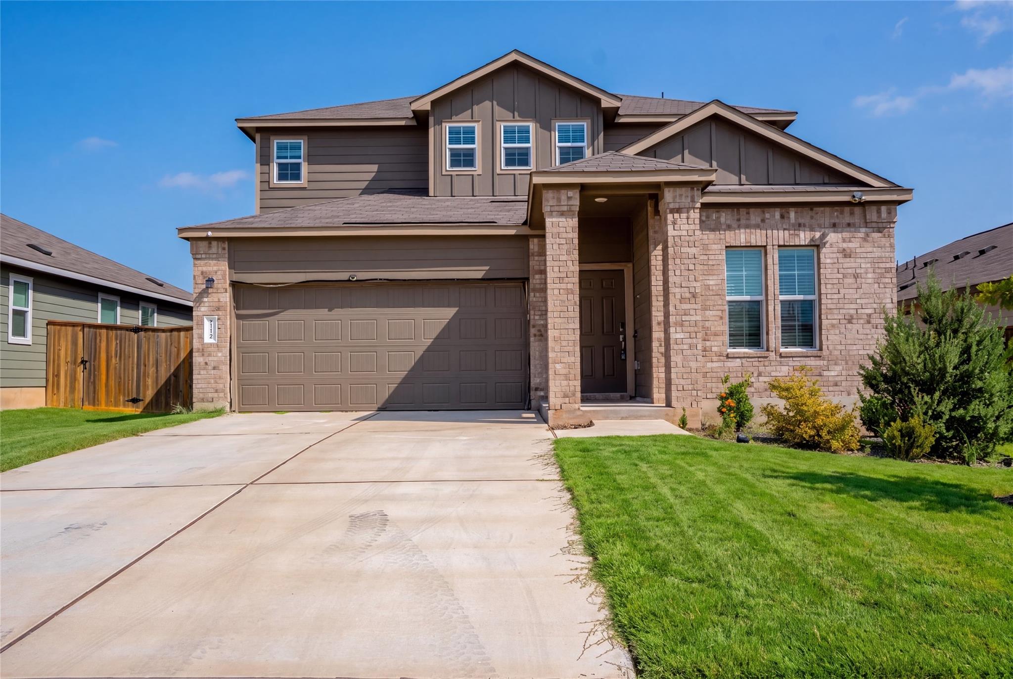 112 Perfect World, Jarrell, TX 76537 — photo 1