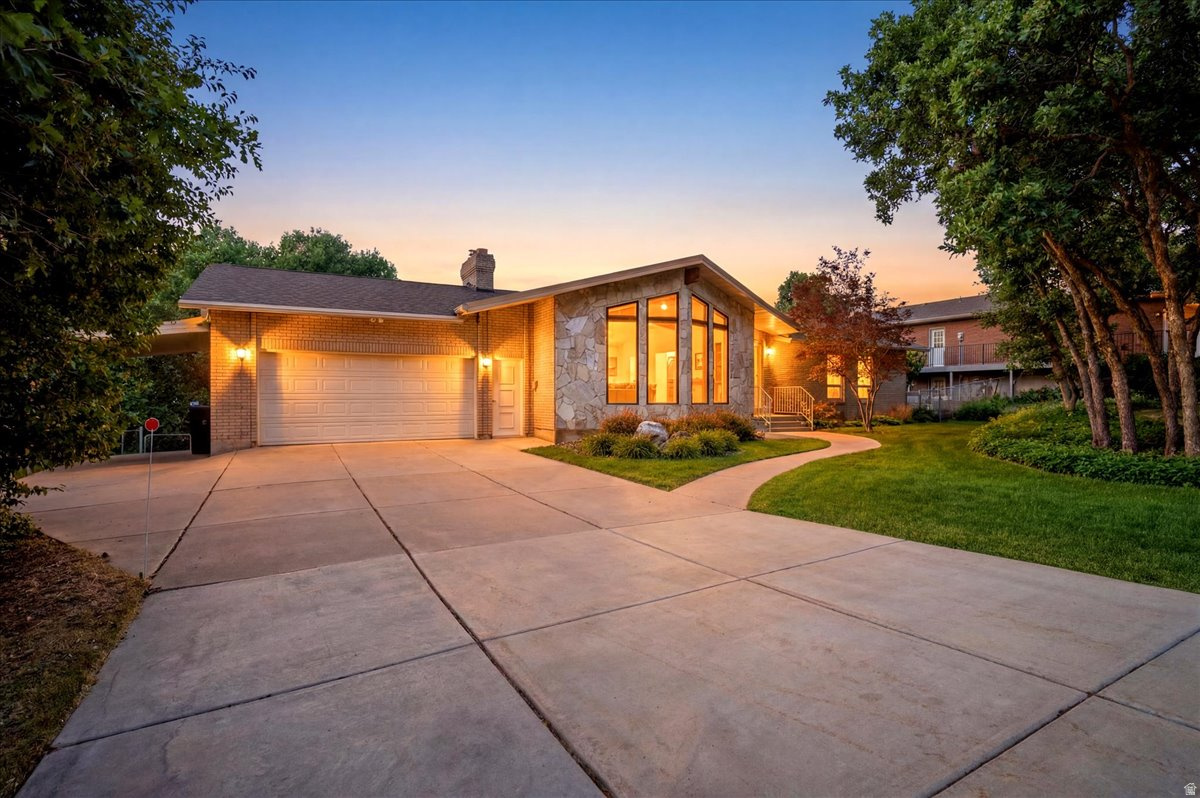 2465 E WOODLAND DR, Ogden, UT 84403 — photo 1