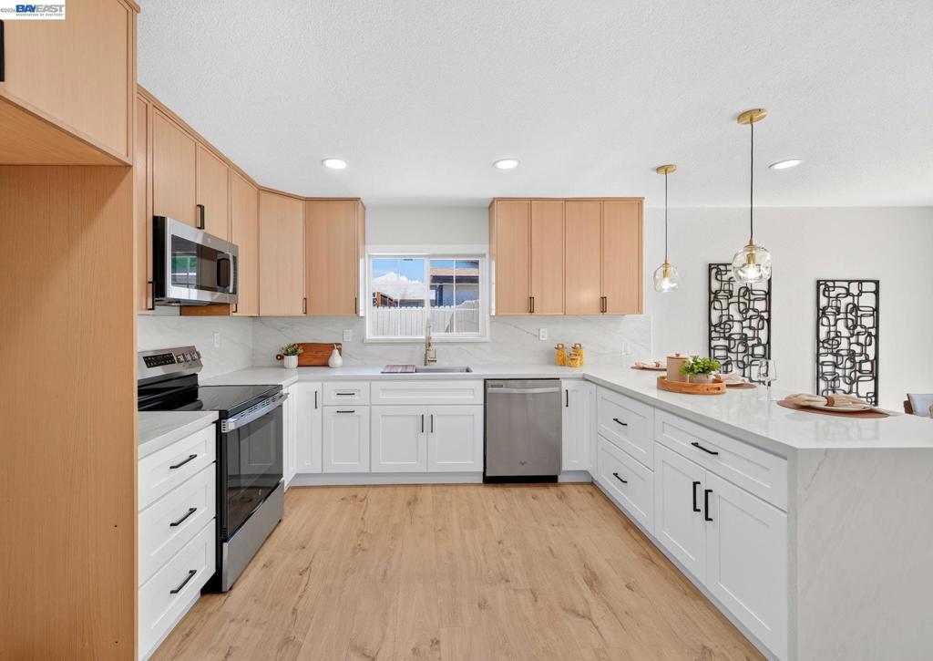 646 Joyce Street, Livermore, CA 94550 — photo 1