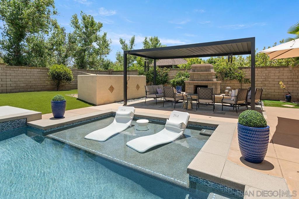 2340 Douglaston Glen, Escondido, CA 92026 — photo 1
