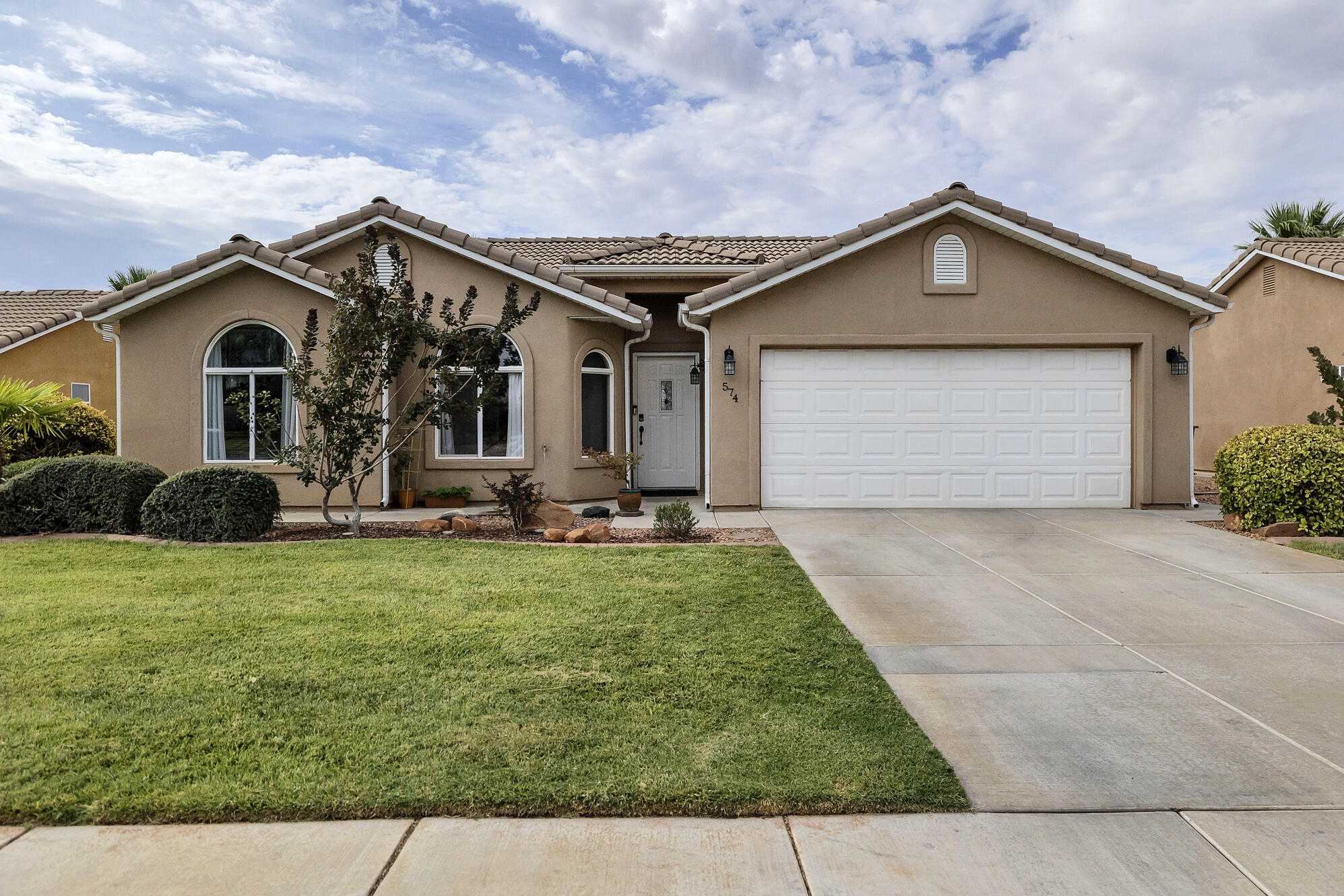 574 E 400 S, Ivins, UT 84738 — photo 1