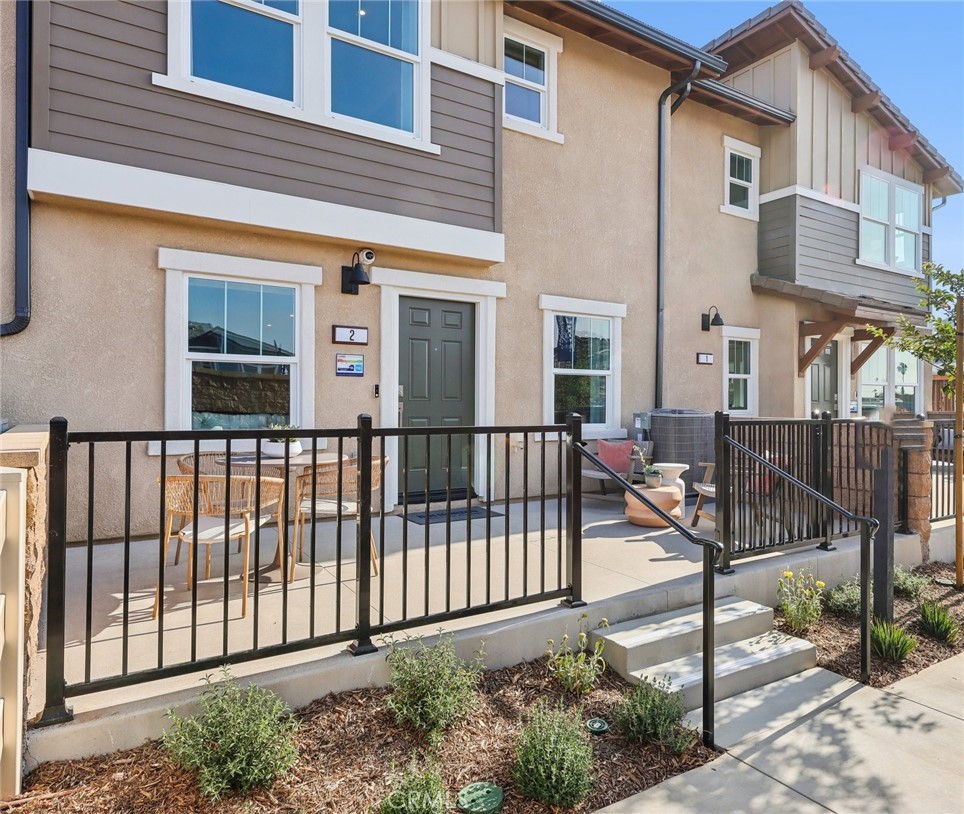 6382 Moonfire Lane 3, Fontana, CA 92336 — photo 1