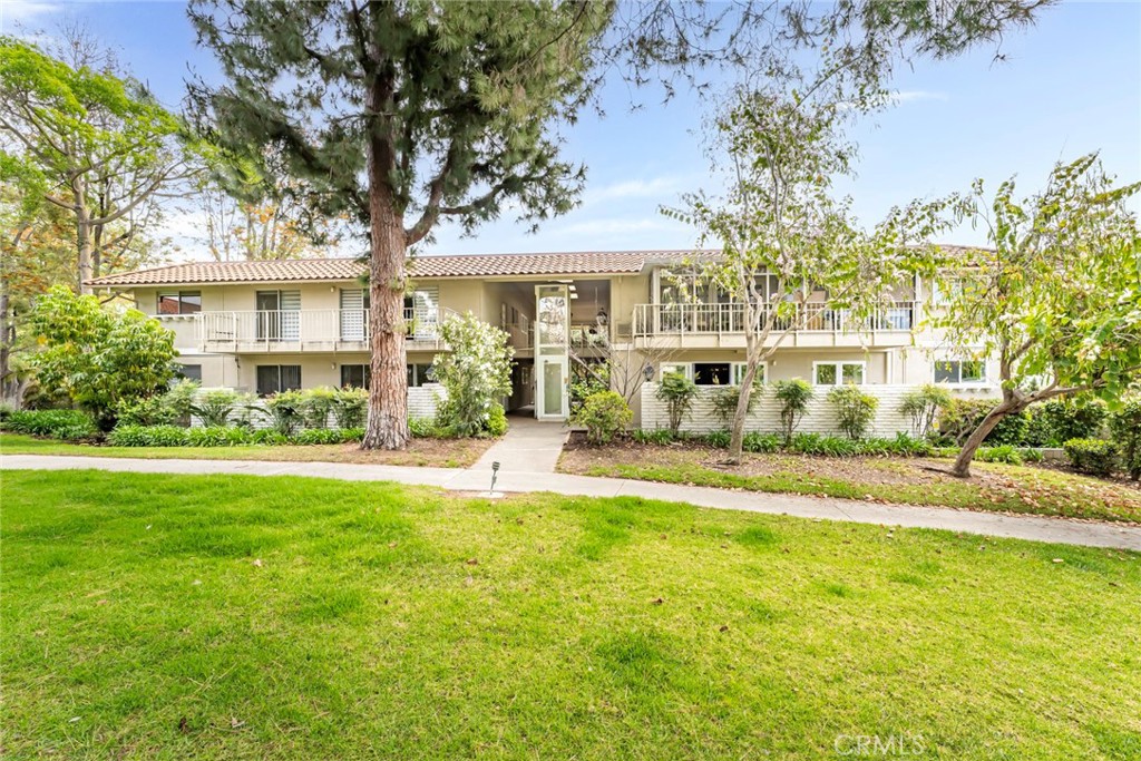 812 A Ronda Mendoza, Laguna Woods, CA 92637 — photo 1