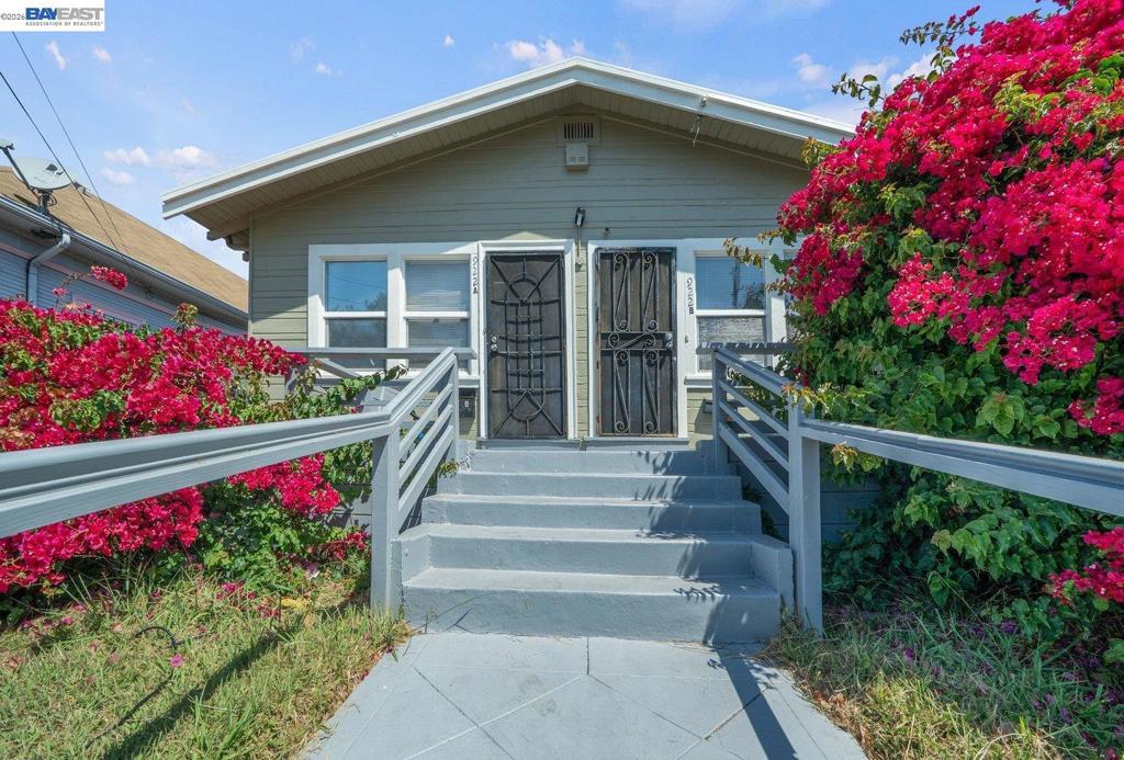 922 Arlington Ave, Oakland, CA 94608 — photo 1